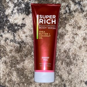 Bath and body works, sweet pea body wash